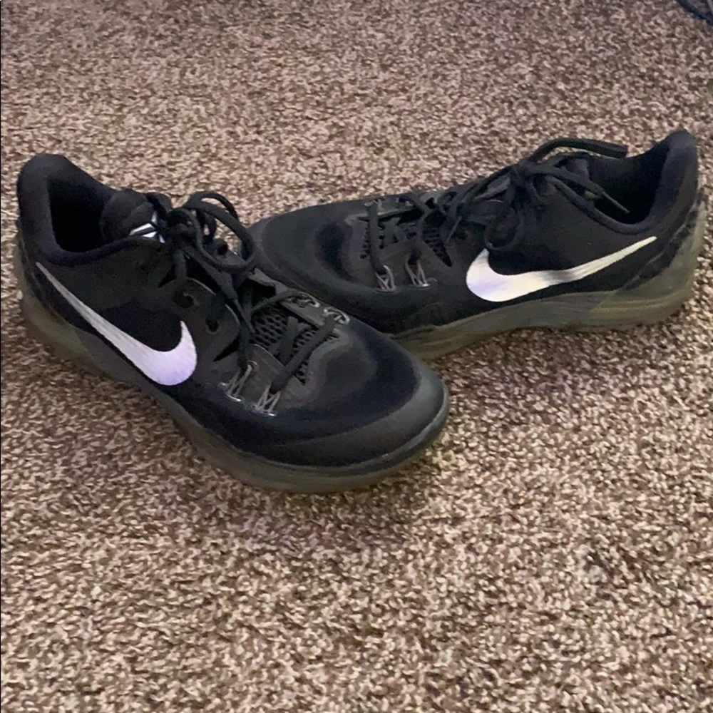 Kobe basketball shoes